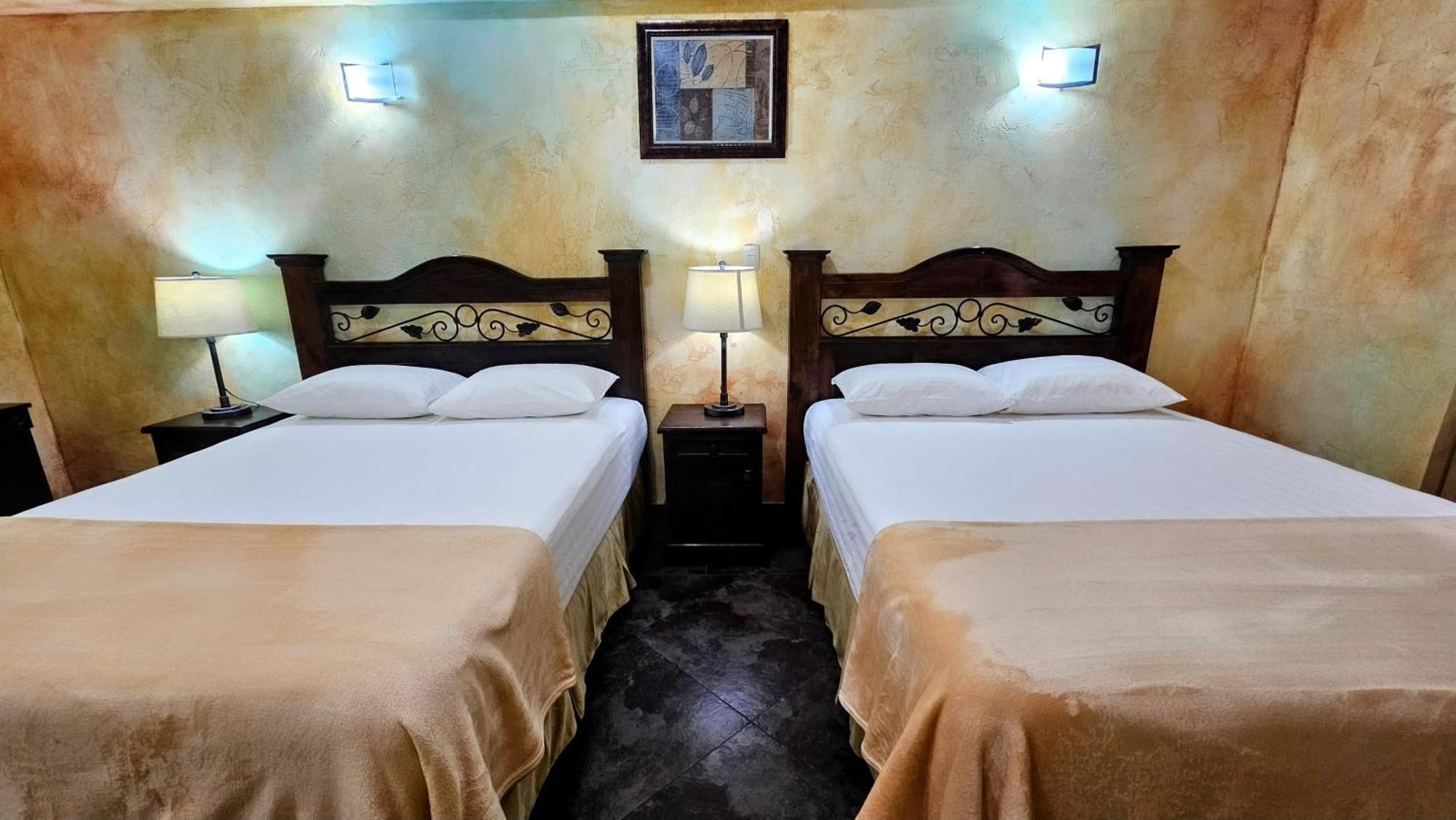 Antigua Inn Hotel جواتيمالا المظهر الخارجي الصورة