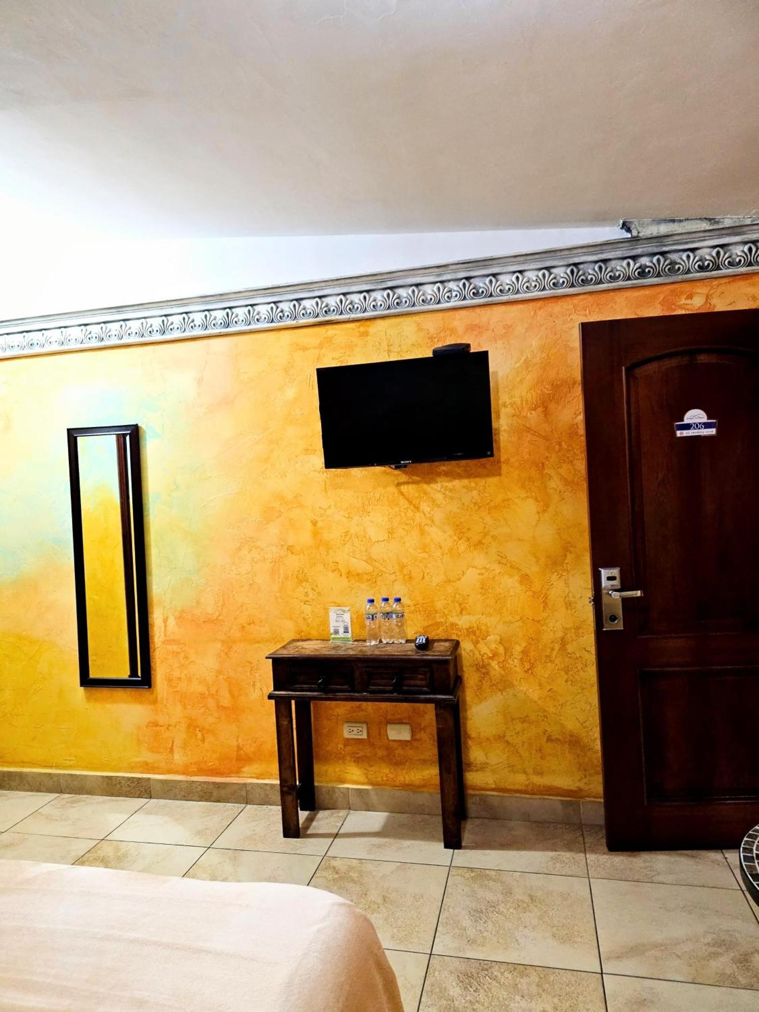 Antigua Inn Hotel جواتيمالا المظهر الخارجي الصورة