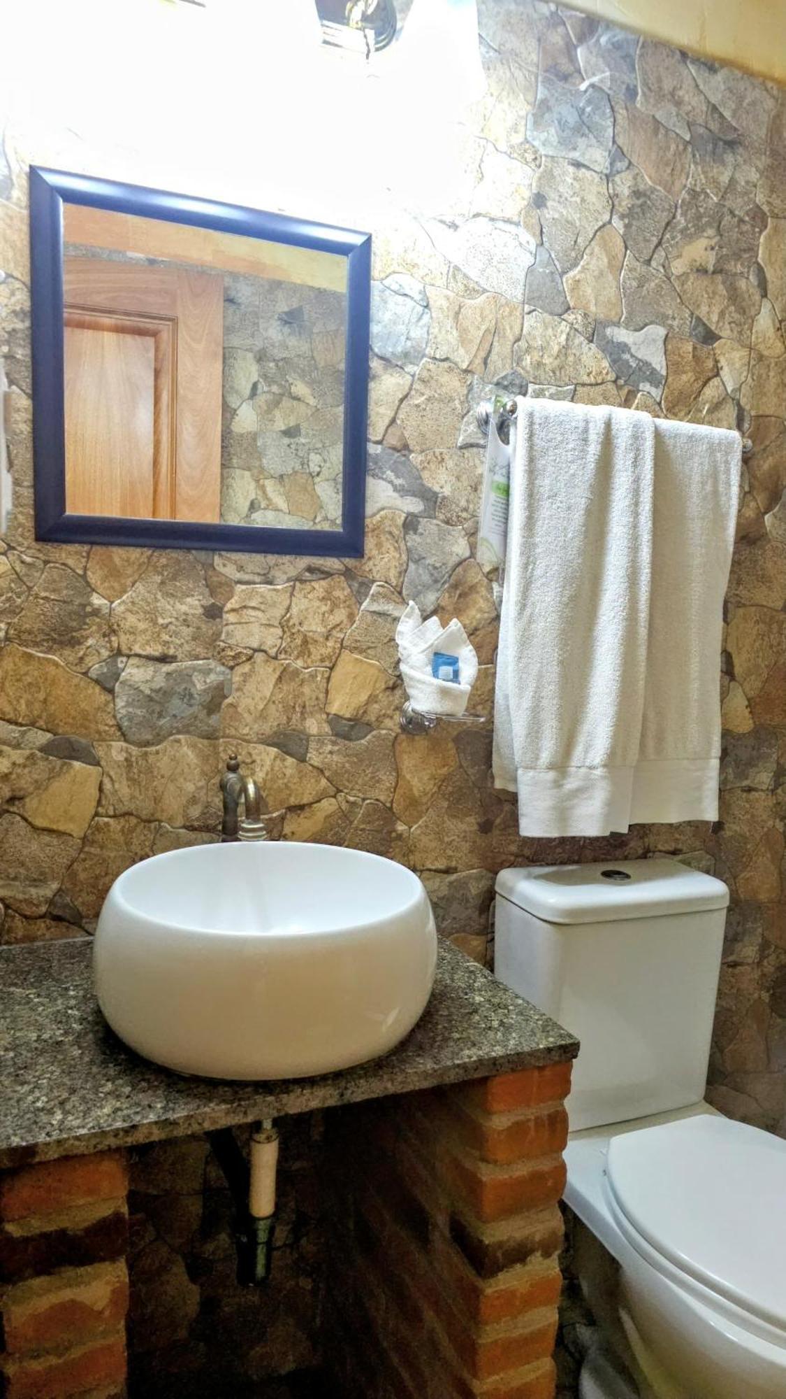 Antigua Inn Hotel جواتيمالا المظهر الخارجي الصورة